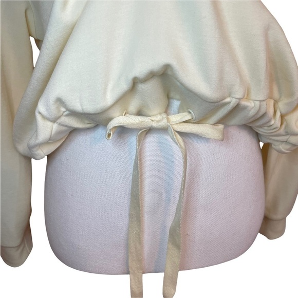Magaschoni Cream Neutral Soft Cinched Waist Crop Crewneck Sweatshirt. Medium - Picture 6 of 10